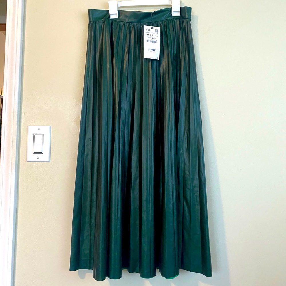 Zara long green skirt